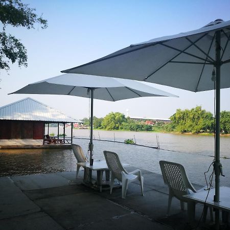 River Marina Resort Uthai Thani Buitenkant foto